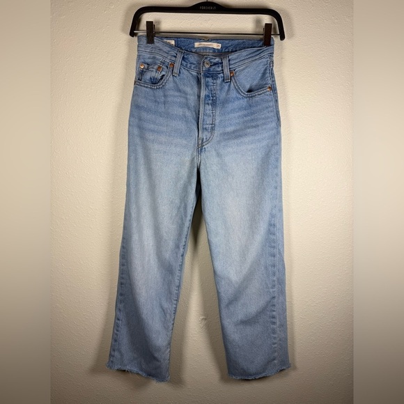 Levi's Denim - Levi Ribcage Straight Womens Jeans 25 Cropped Cut Hem 25” Inseam Light Wash